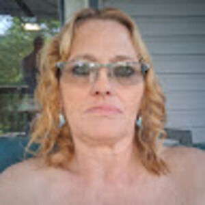 Meet your Posher, Vicki